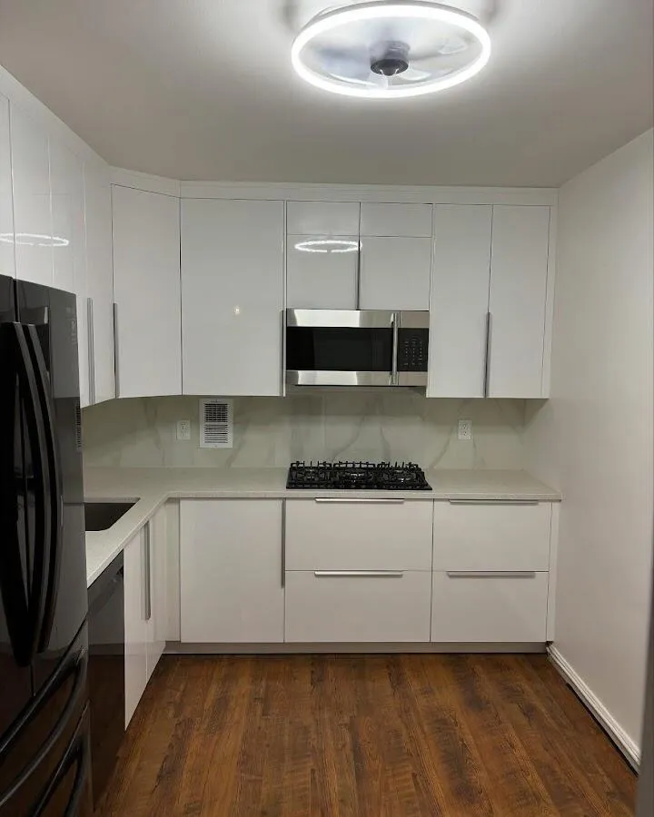 Renovated kitchen with quartz countertops in Norton